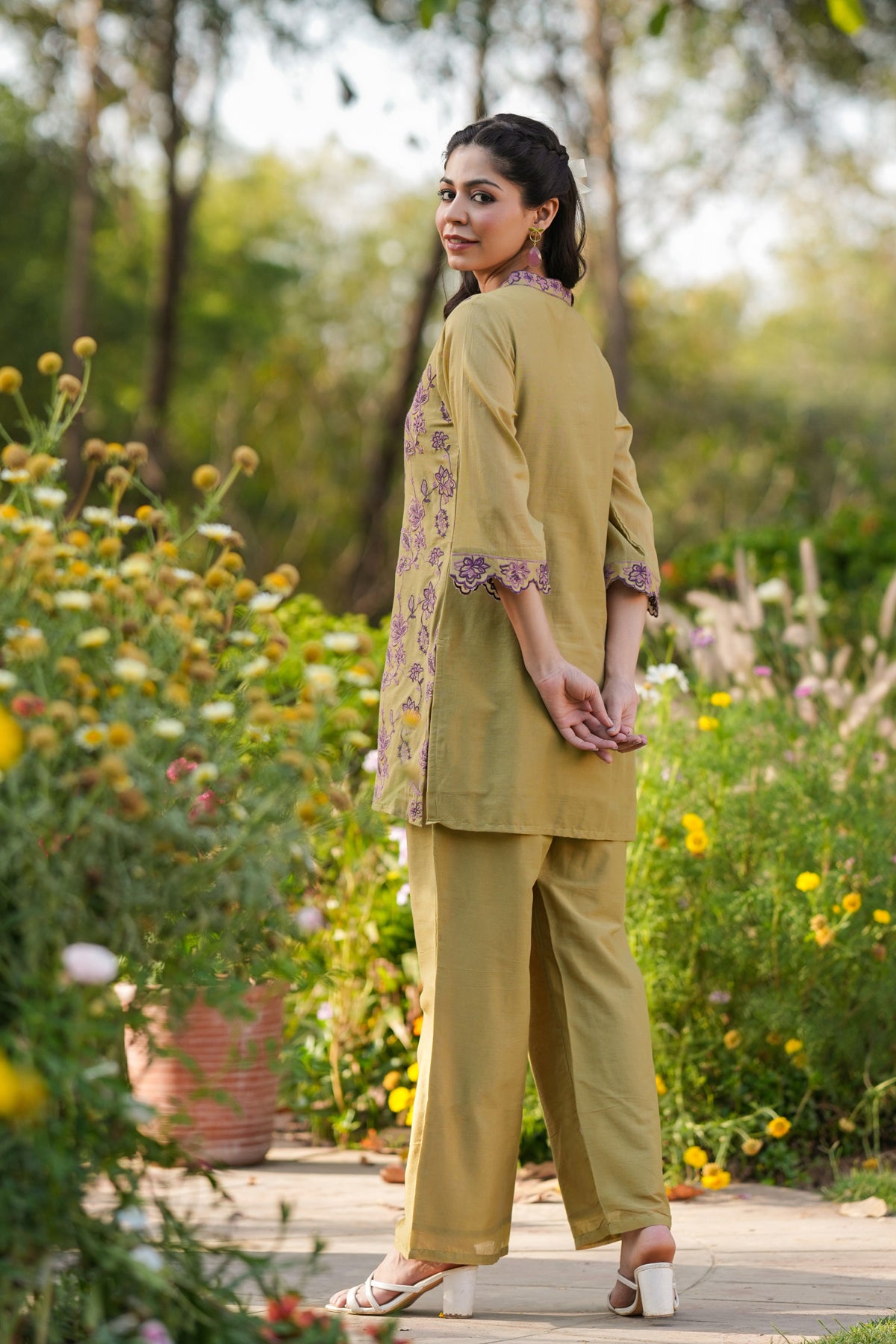 Elegant Olive Green Pure Mull Designer