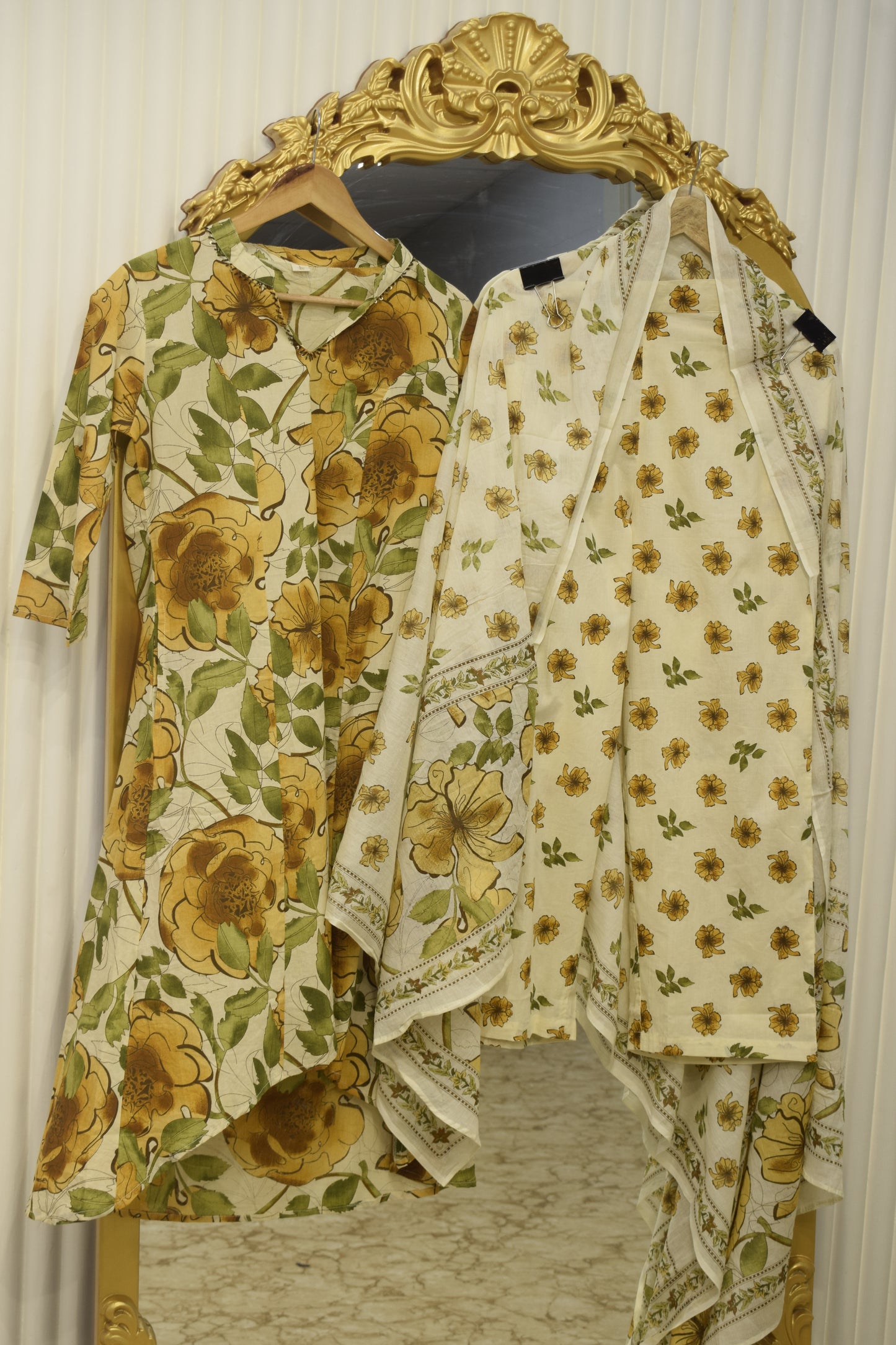 Pure Cotton V-Neck A-Line Suit Set in Camouflage Prints