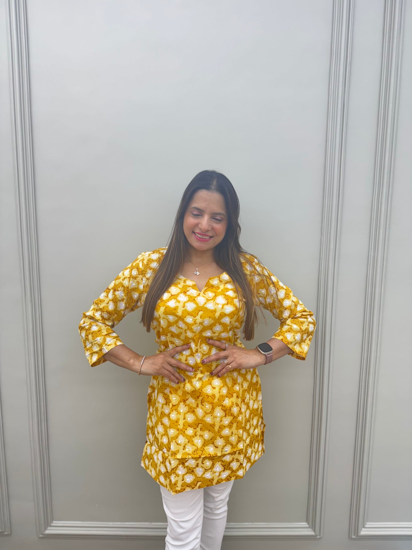 Summer Yellow block Short Top