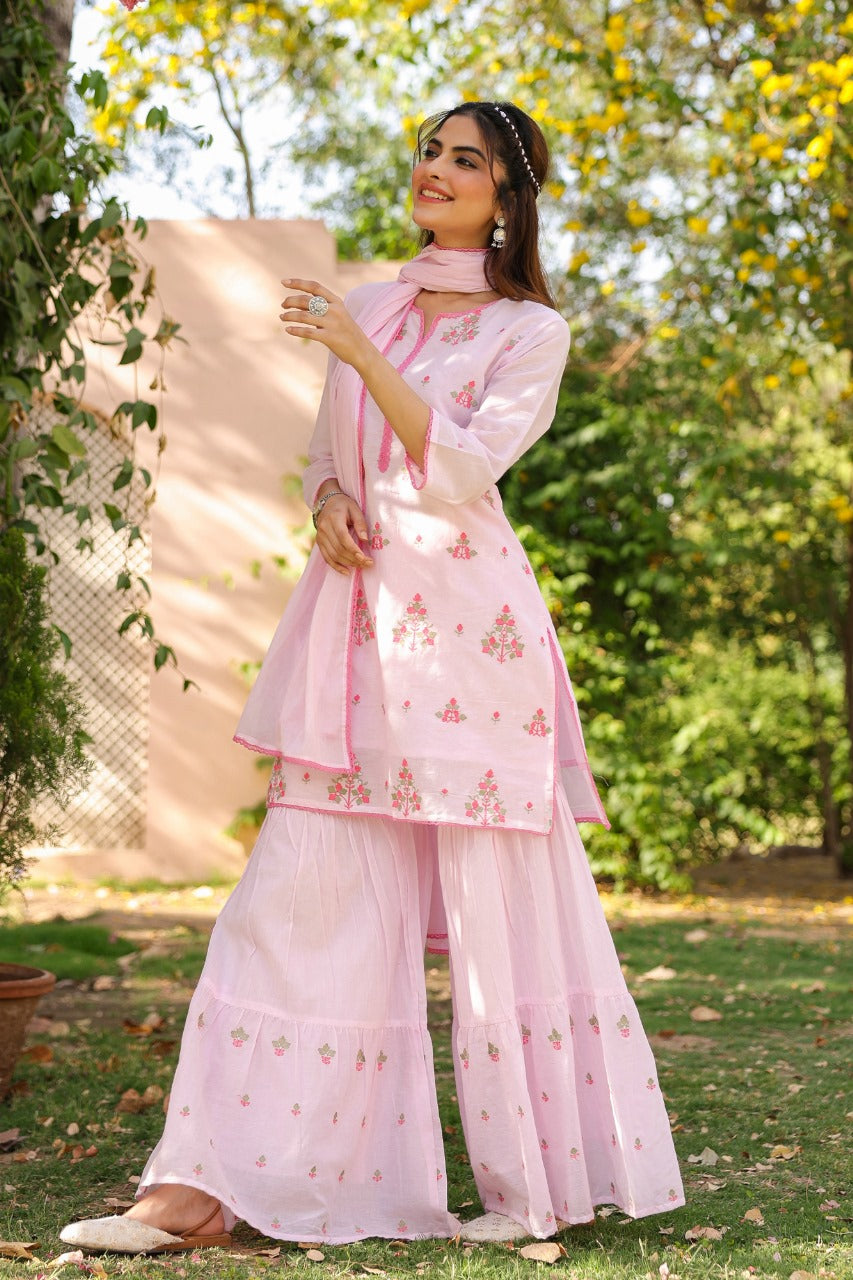 Pure Mull With Full Lining With Embroidery Work Pink Color With Sarara