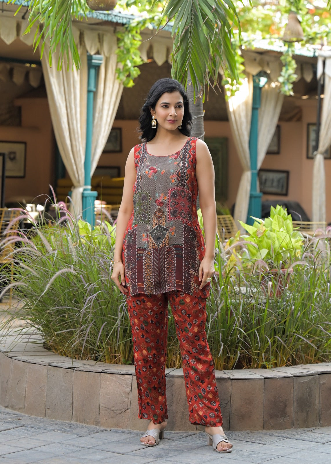 Pure Chinon 3pc Cordset With Kalamkaari Print Marron Color