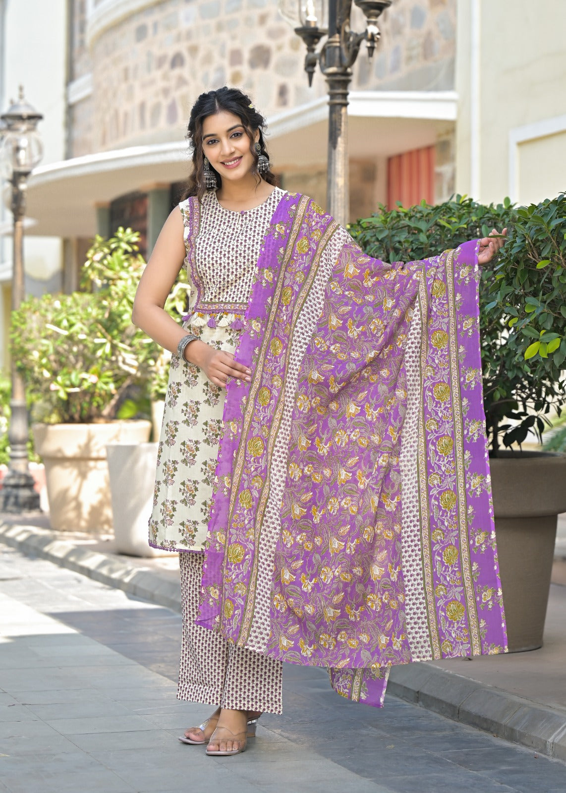 šø New Arrival ā Partywear Cotton Sleeveless Plazo Set (3-Piece) ā Lavender Beige
