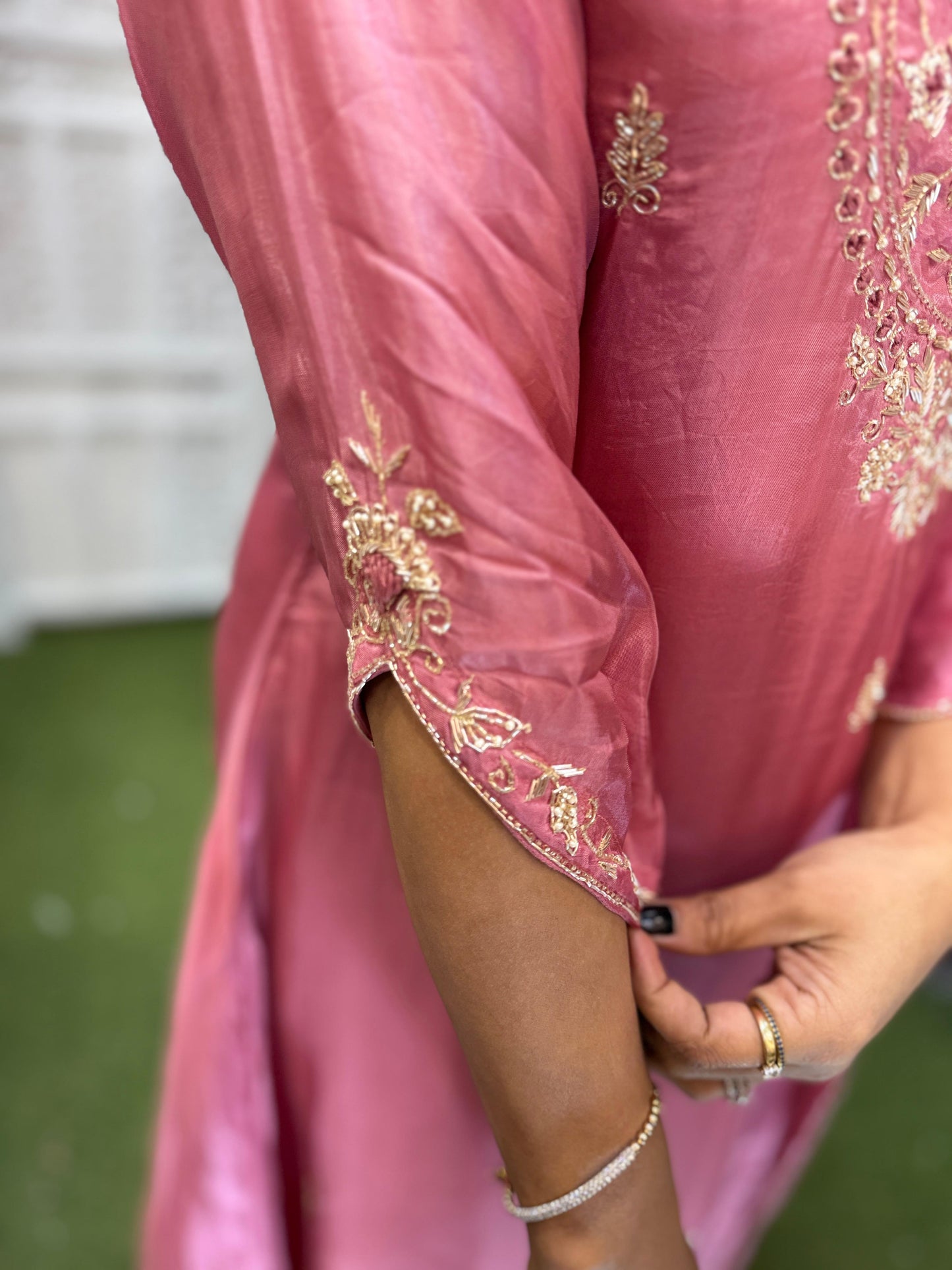 HO Silk 3pc Suit