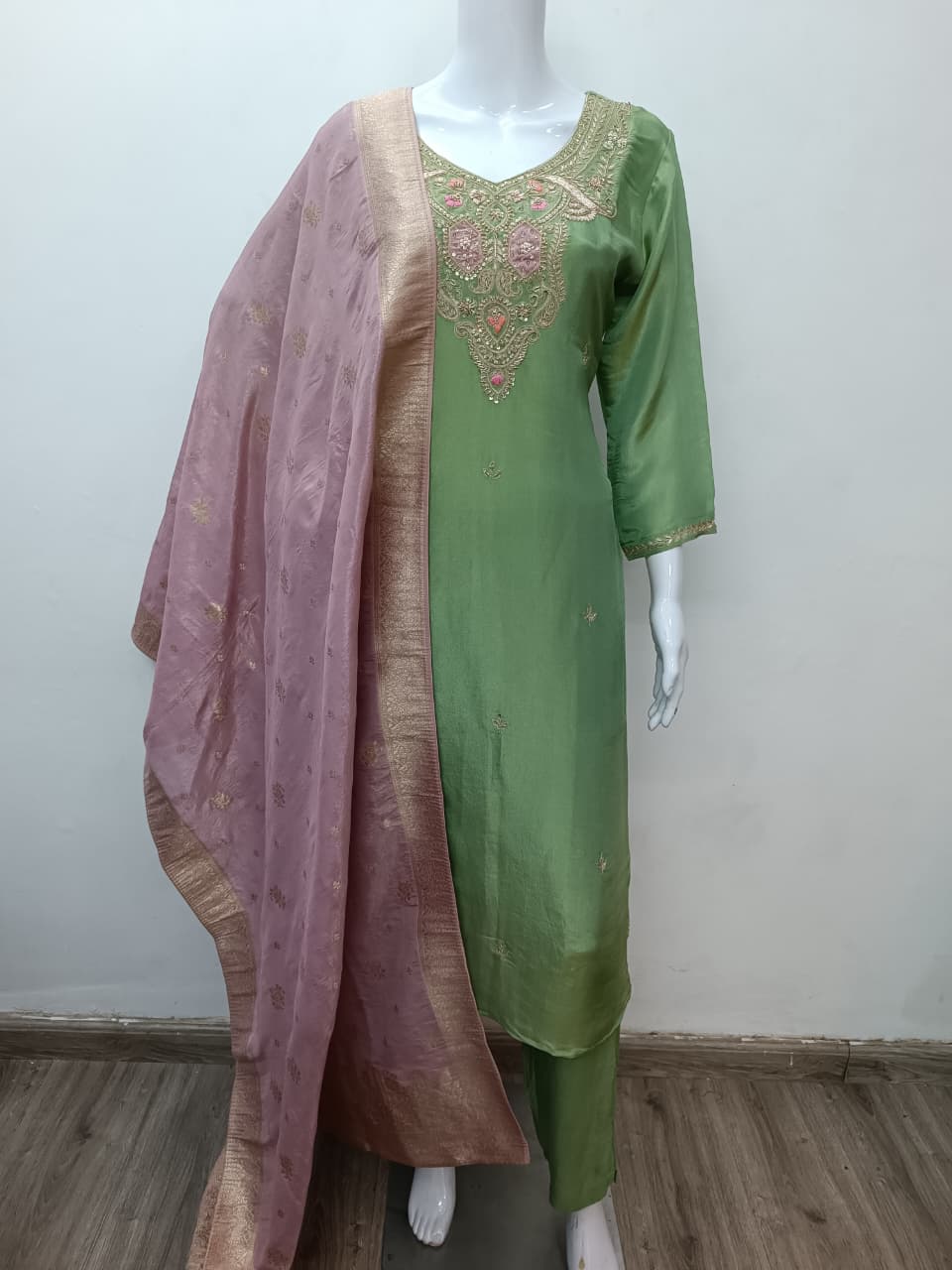 Simmer Tissue 3pc Suit