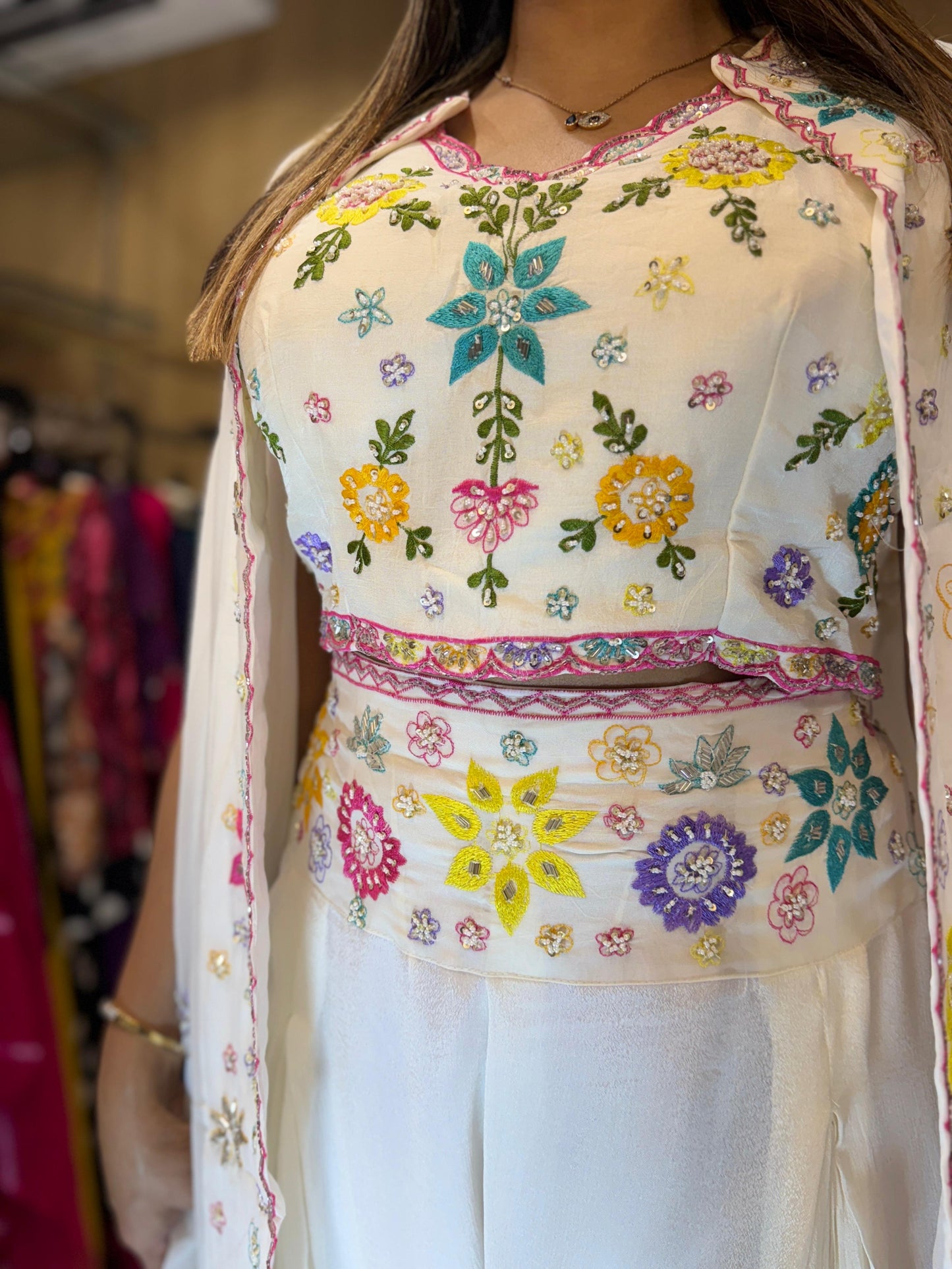 Chinon White 3pc Set