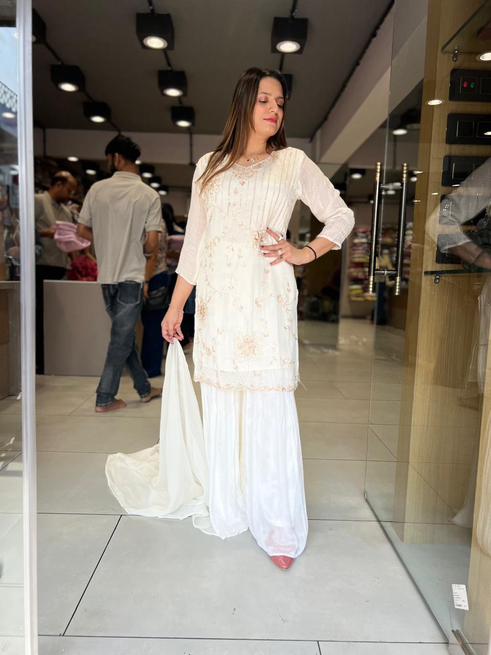 Chinon White 3pc Set