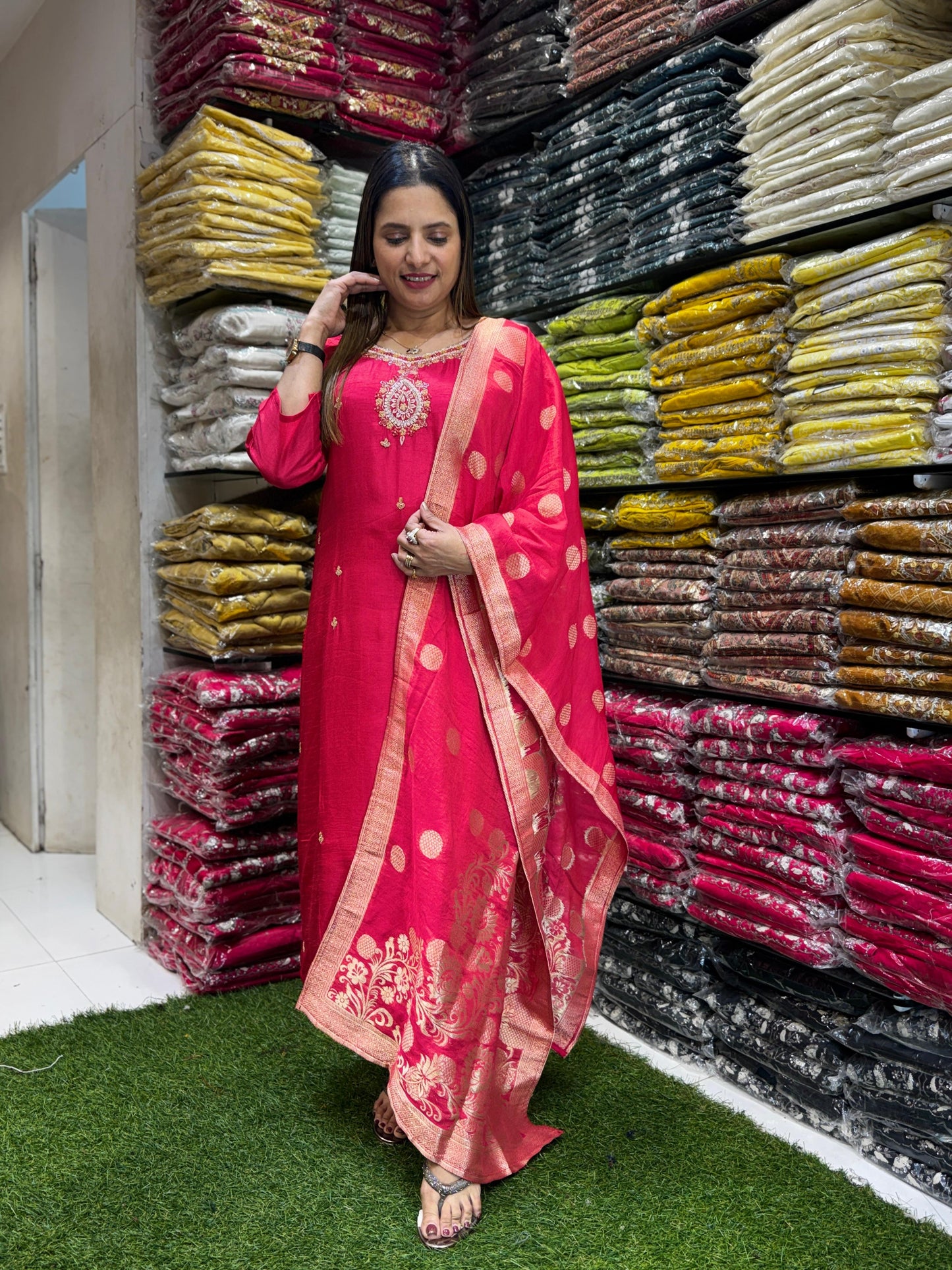 Dola Silk Red 3pc Set