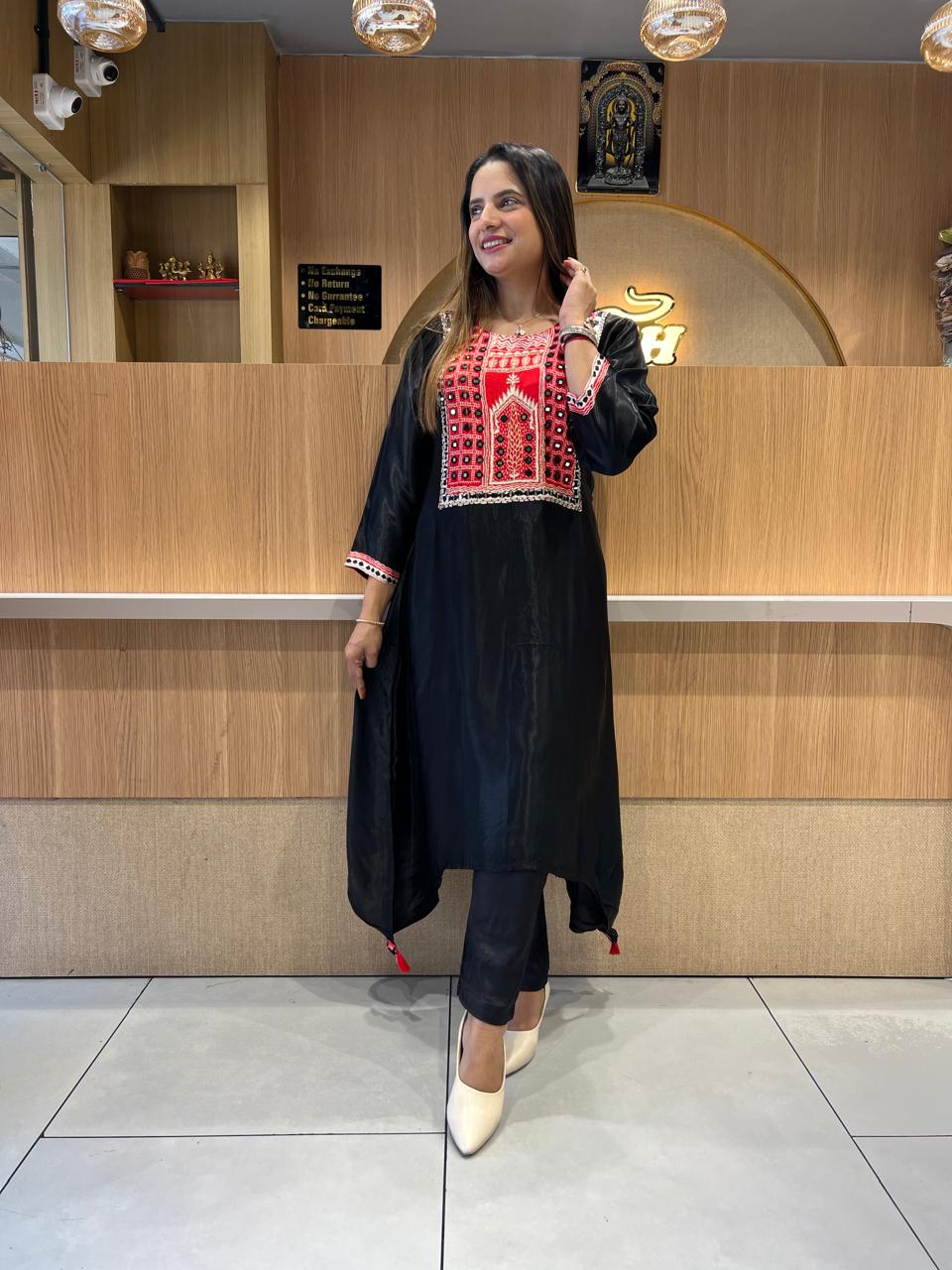 Pure Modal Crep black 2pc Set