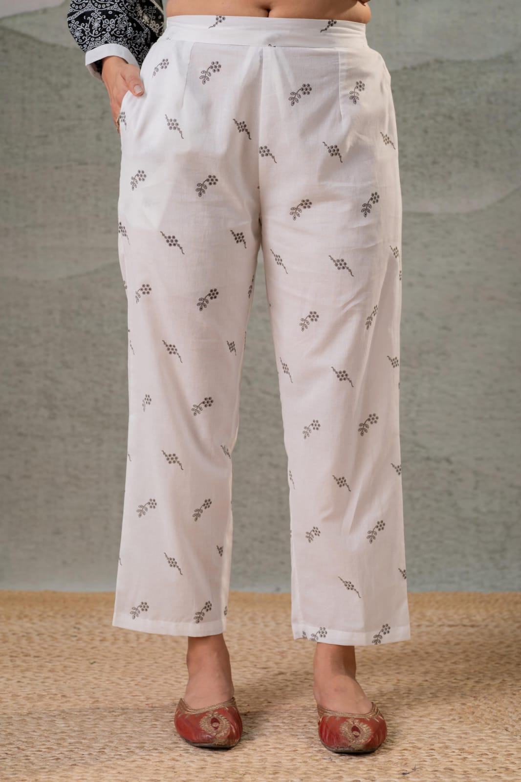 Pure Mull Cotton White And Black 2pc Set
