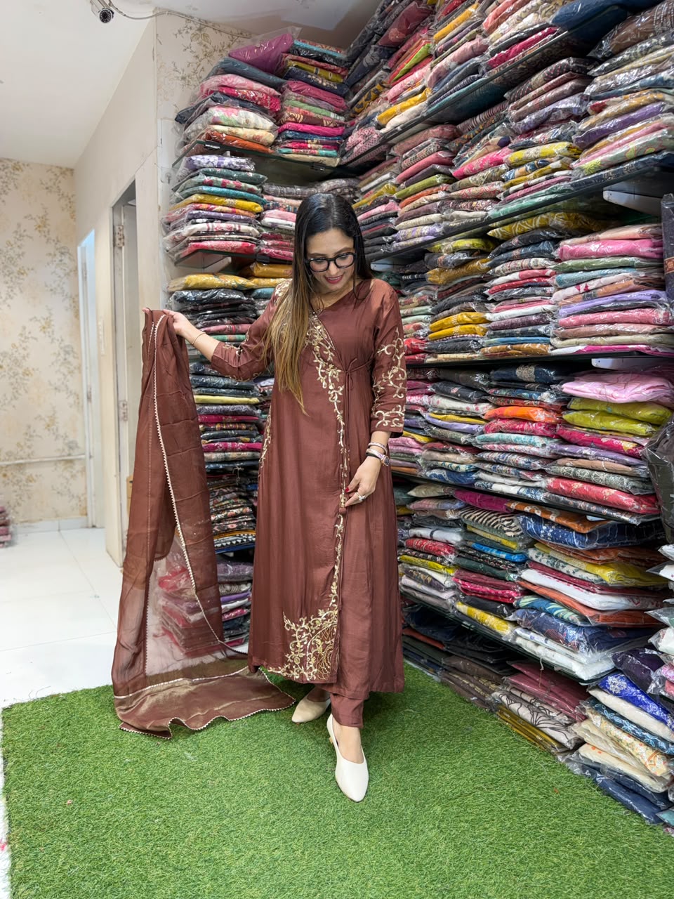 Pure Banaras Mull Chanderi Brown 3pc Set