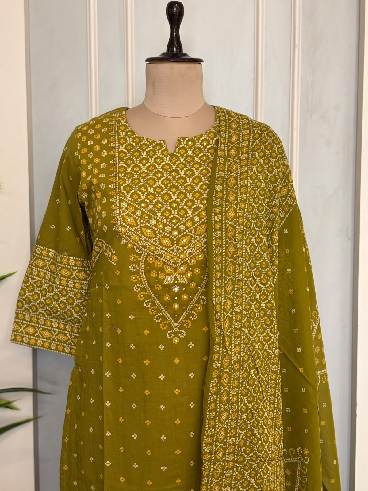 Pure Cotton Green 3pc Set (Dispatch By 7 November )