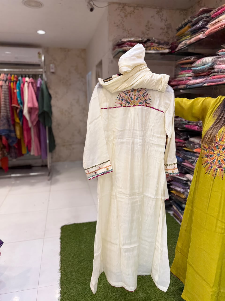 Mull Chanderi Off White 3pc Set
