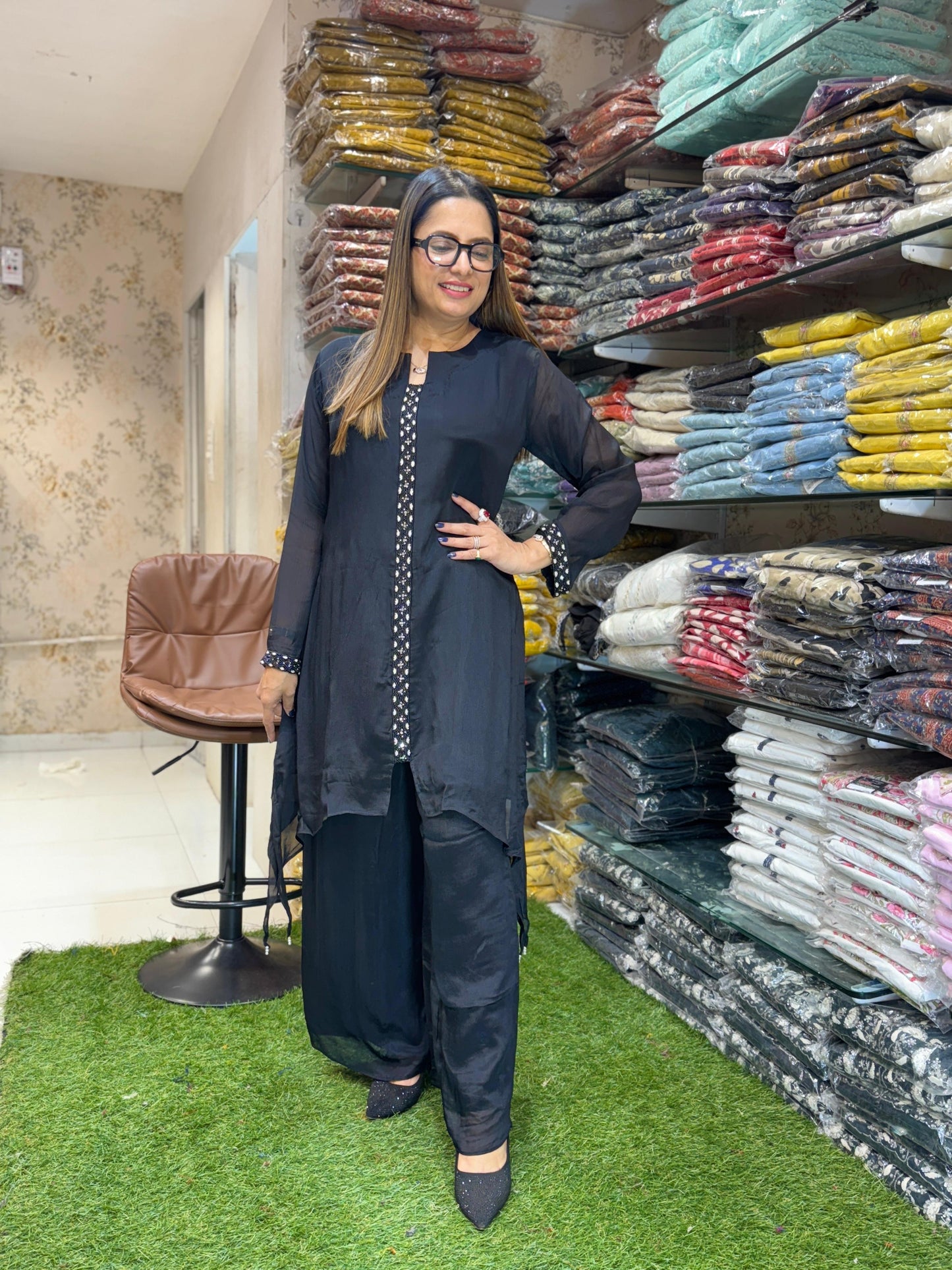 Chinon Black 2pc Set