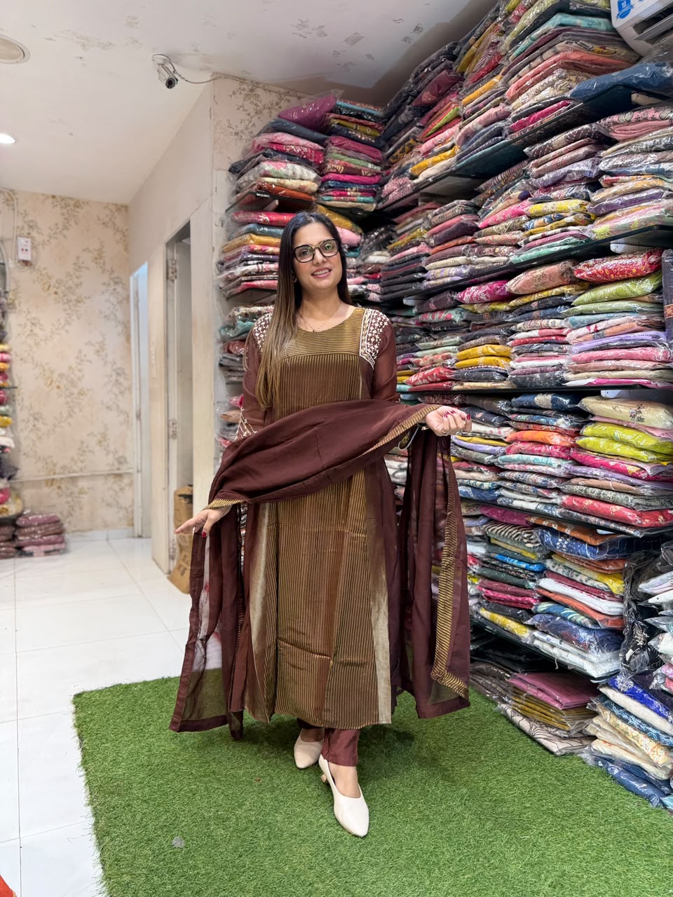 Pure Banaras Mull Chanderi Brown 3pc Set