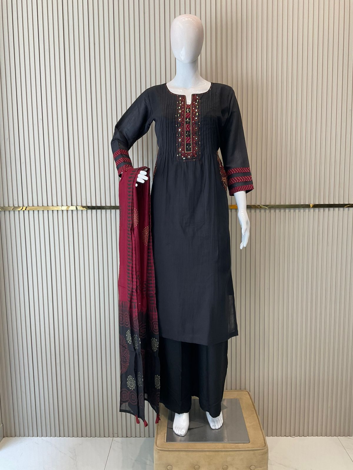 Mull Chanderi Black 3pc Suit