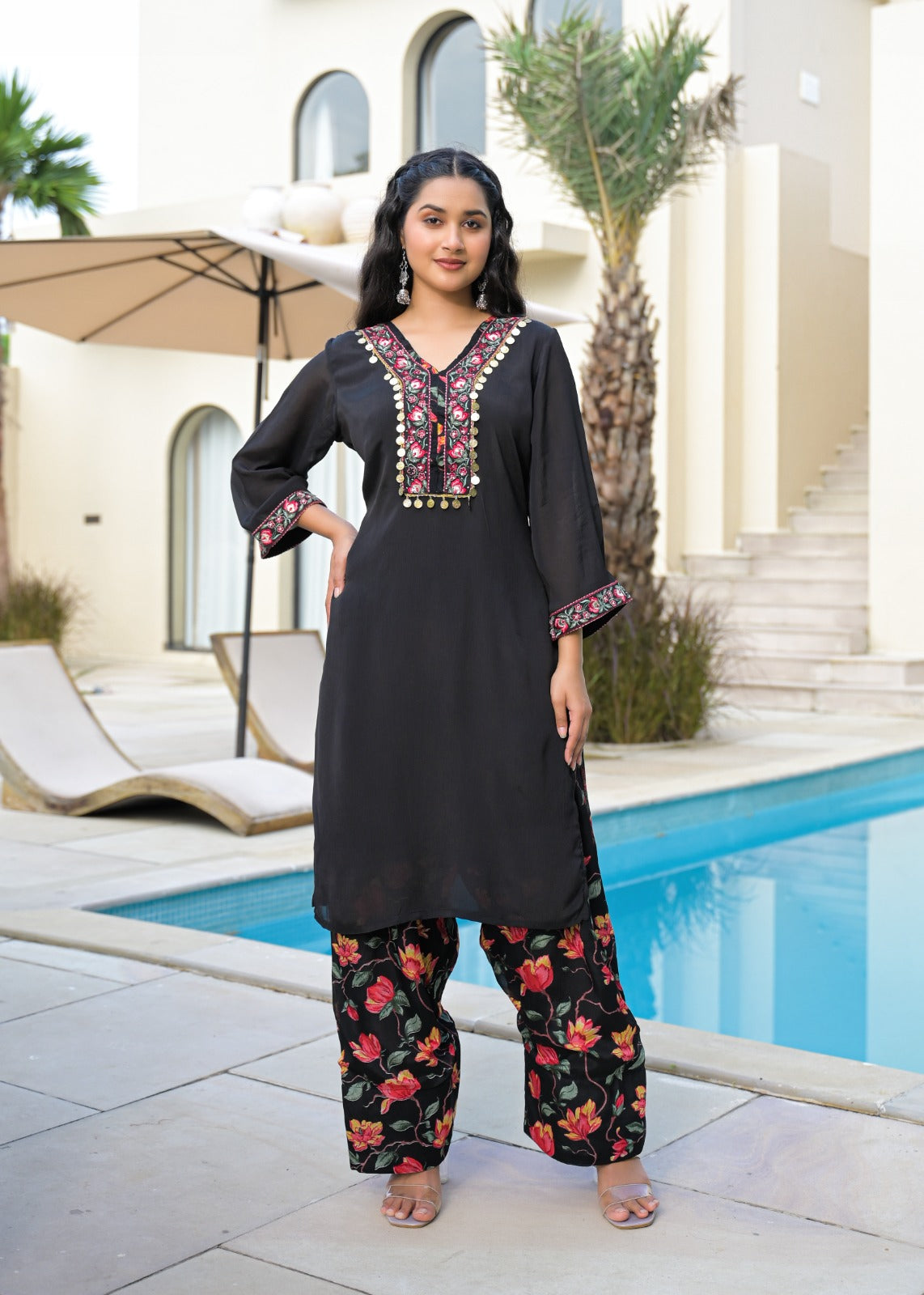 Chinon Black 2pc Set