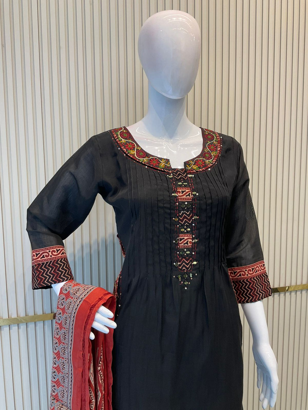 Mull Chanderi Black 3pc Set