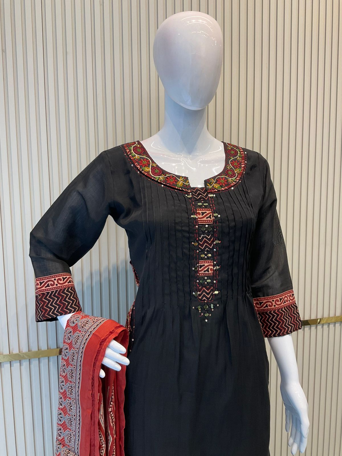 Mull Chanderi Black 3pc Set