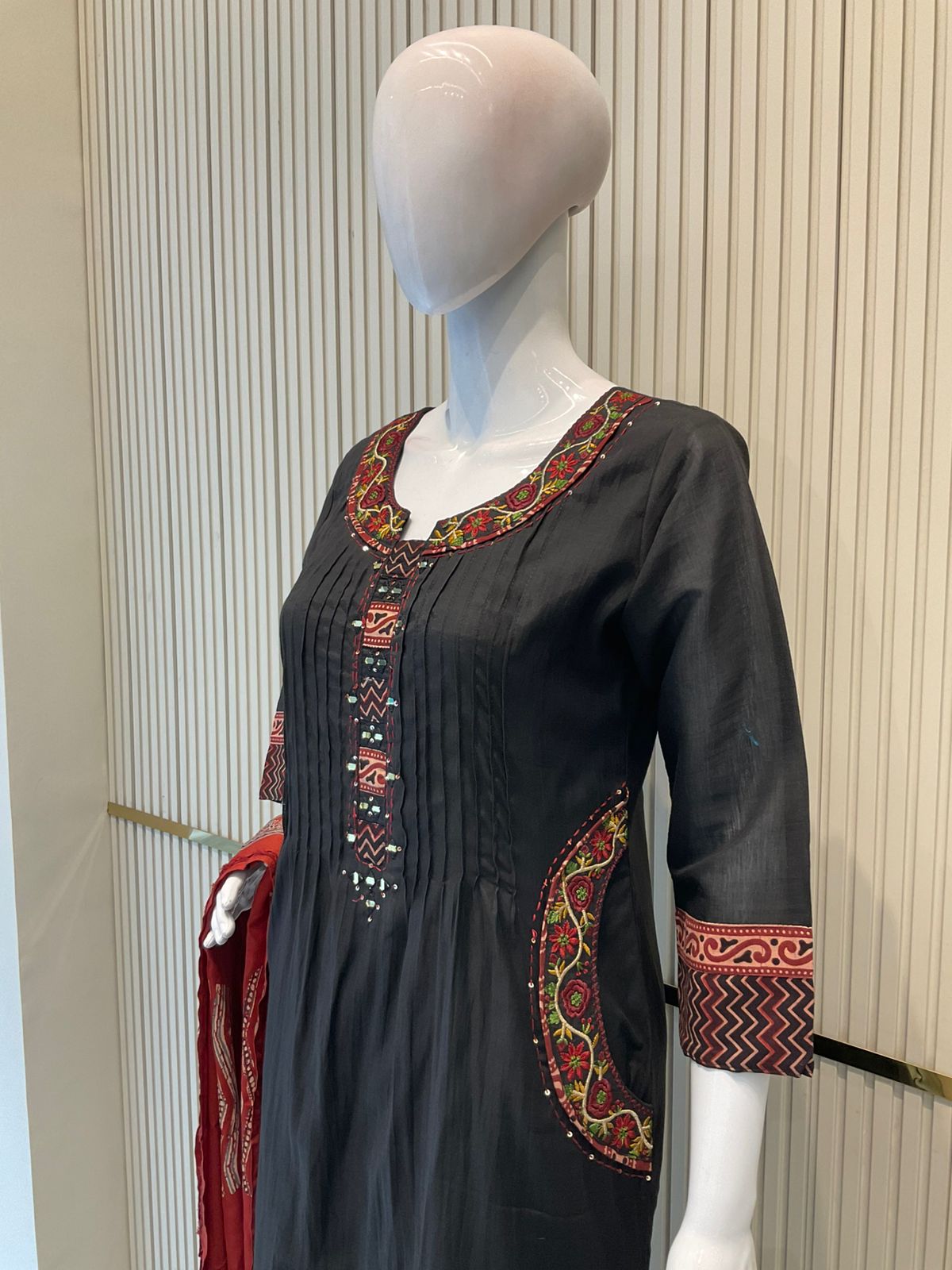 Mull Chanderi Black 3pc Set