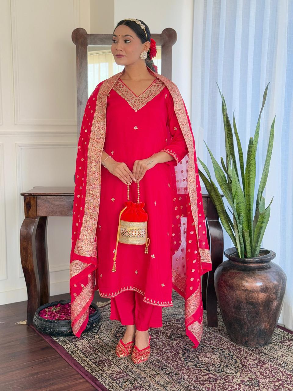 Dola Silk Red 3pc Set