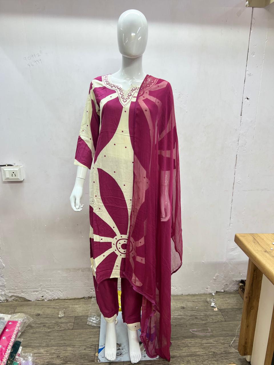 German Rayon White And Pink 3pc Set
