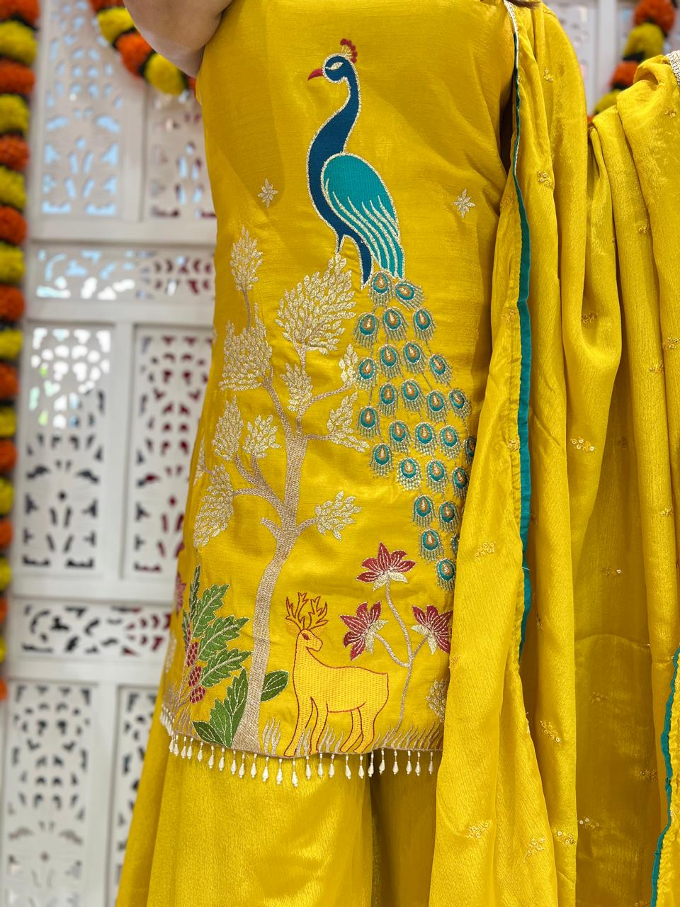 Chinon Yellow 3pc Set