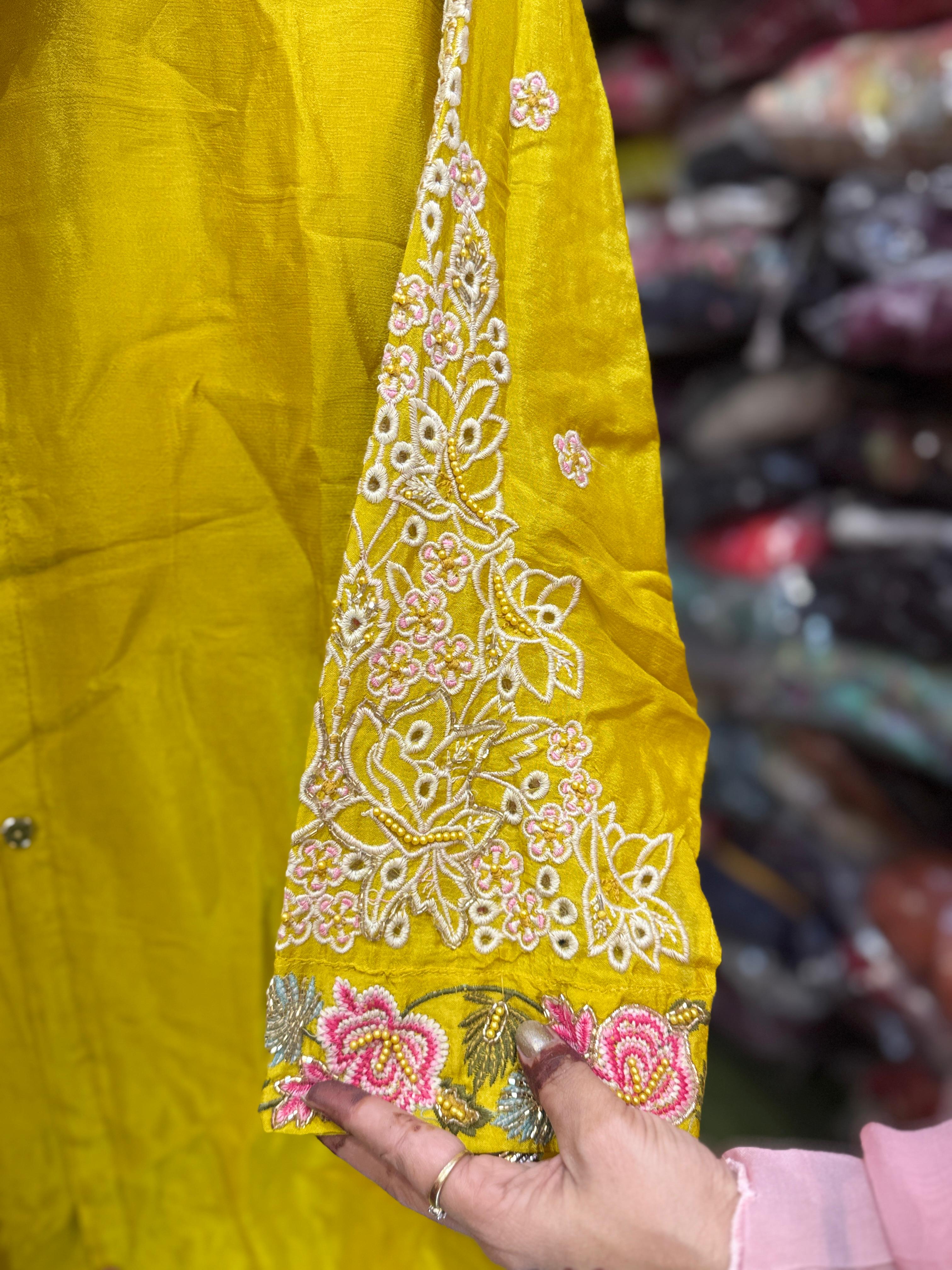 Chinon Yellow 2pc Set