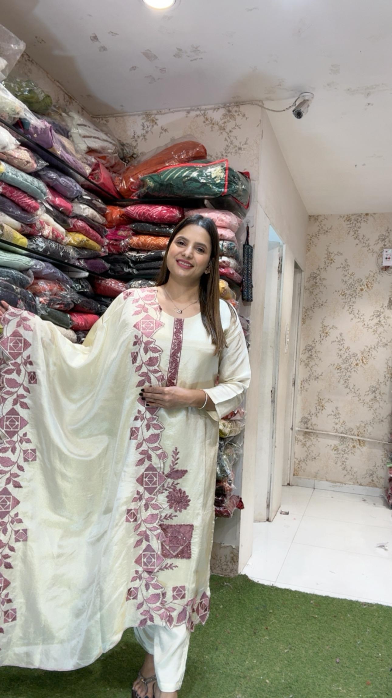 Simmer Tissue Ivory 3pc Set