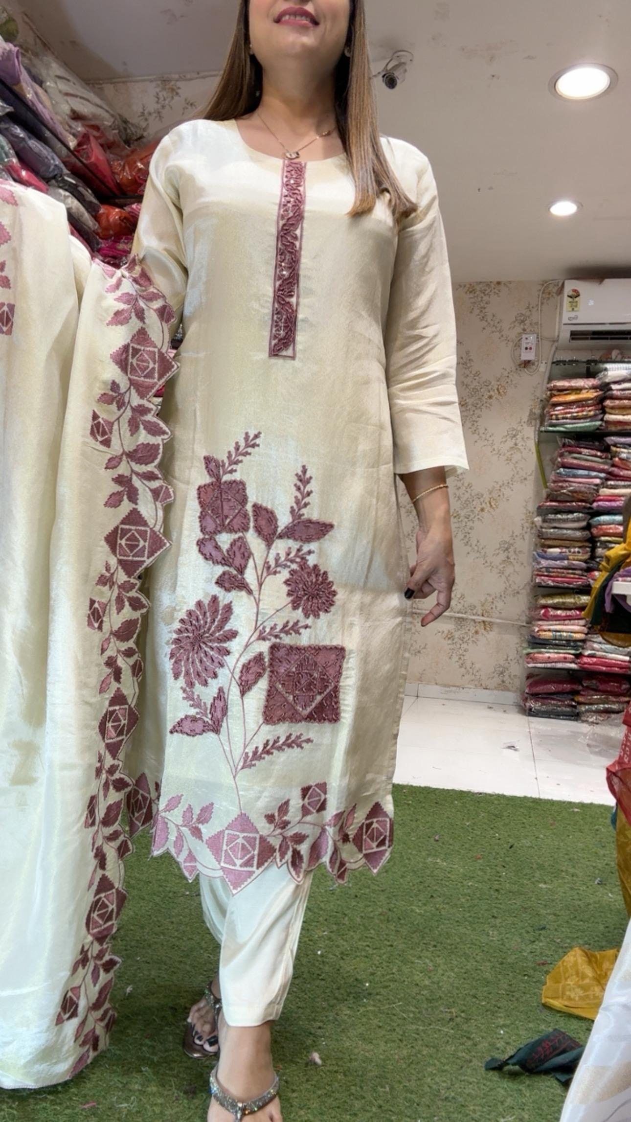 Simmer Tissue Ivory 3pc Set