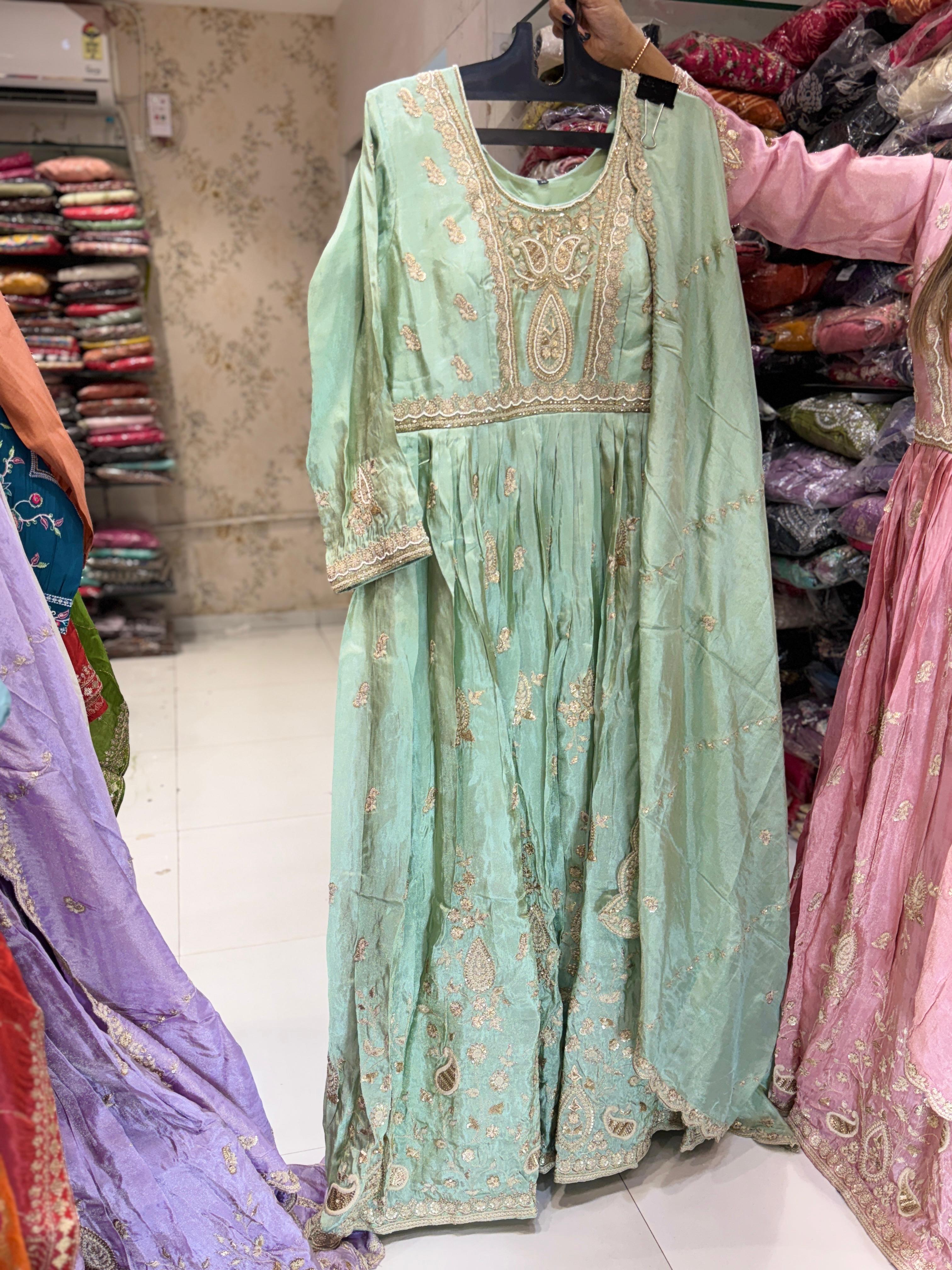 Simmer Tissue Green Gown