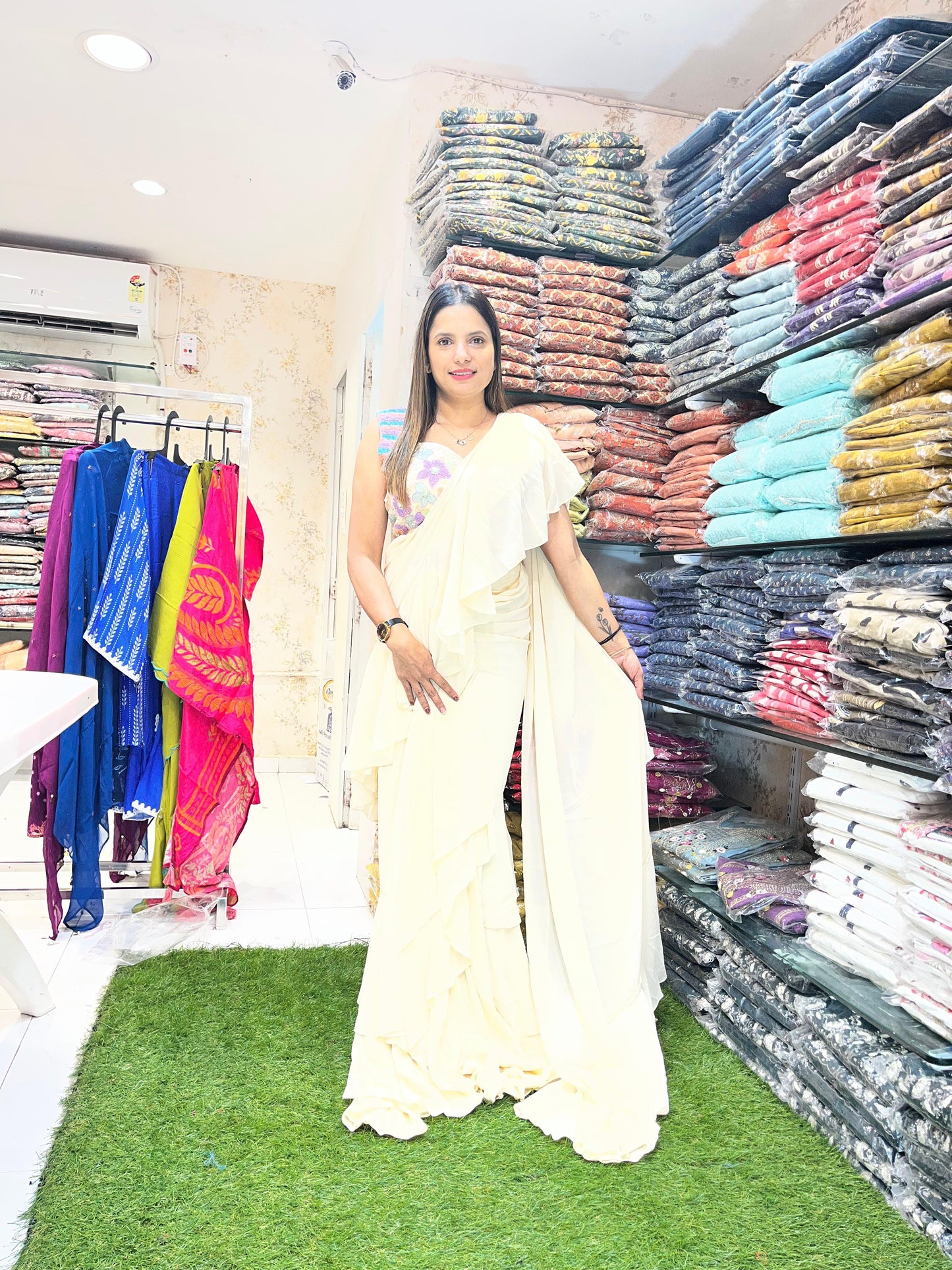 Georgette Cream Raffle Saree