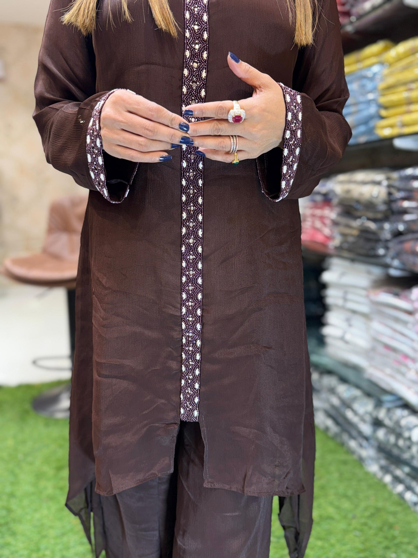 Chinon Brown 2pc Set