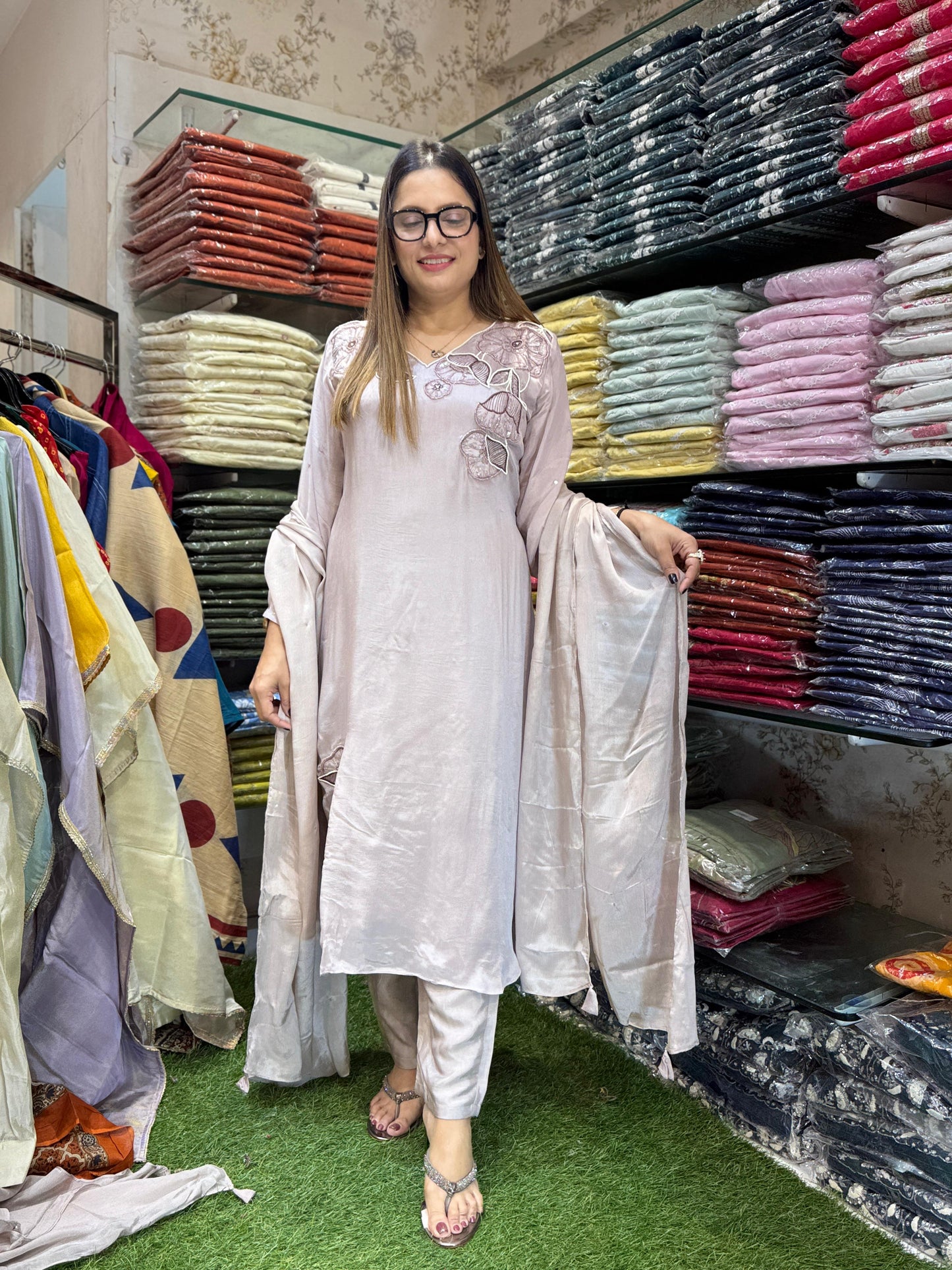 Chinon Pastle Gray 3pc Set