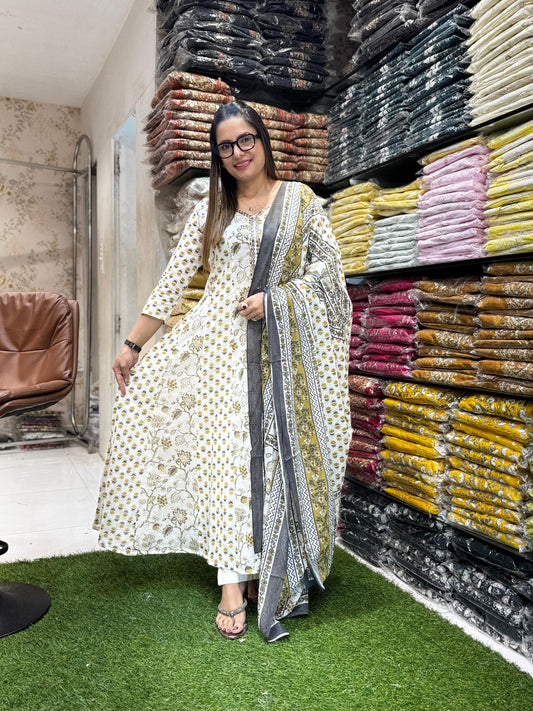 Mull Cotton White Anarkali 3pc Set