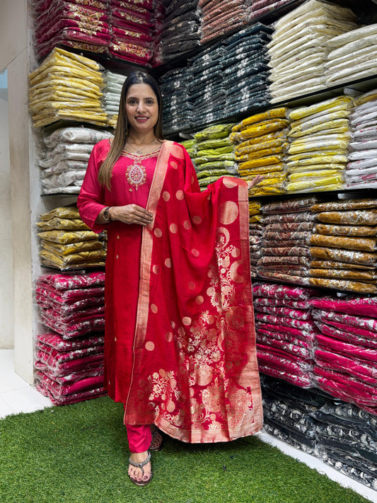 Dola Silk Red 3pc Set