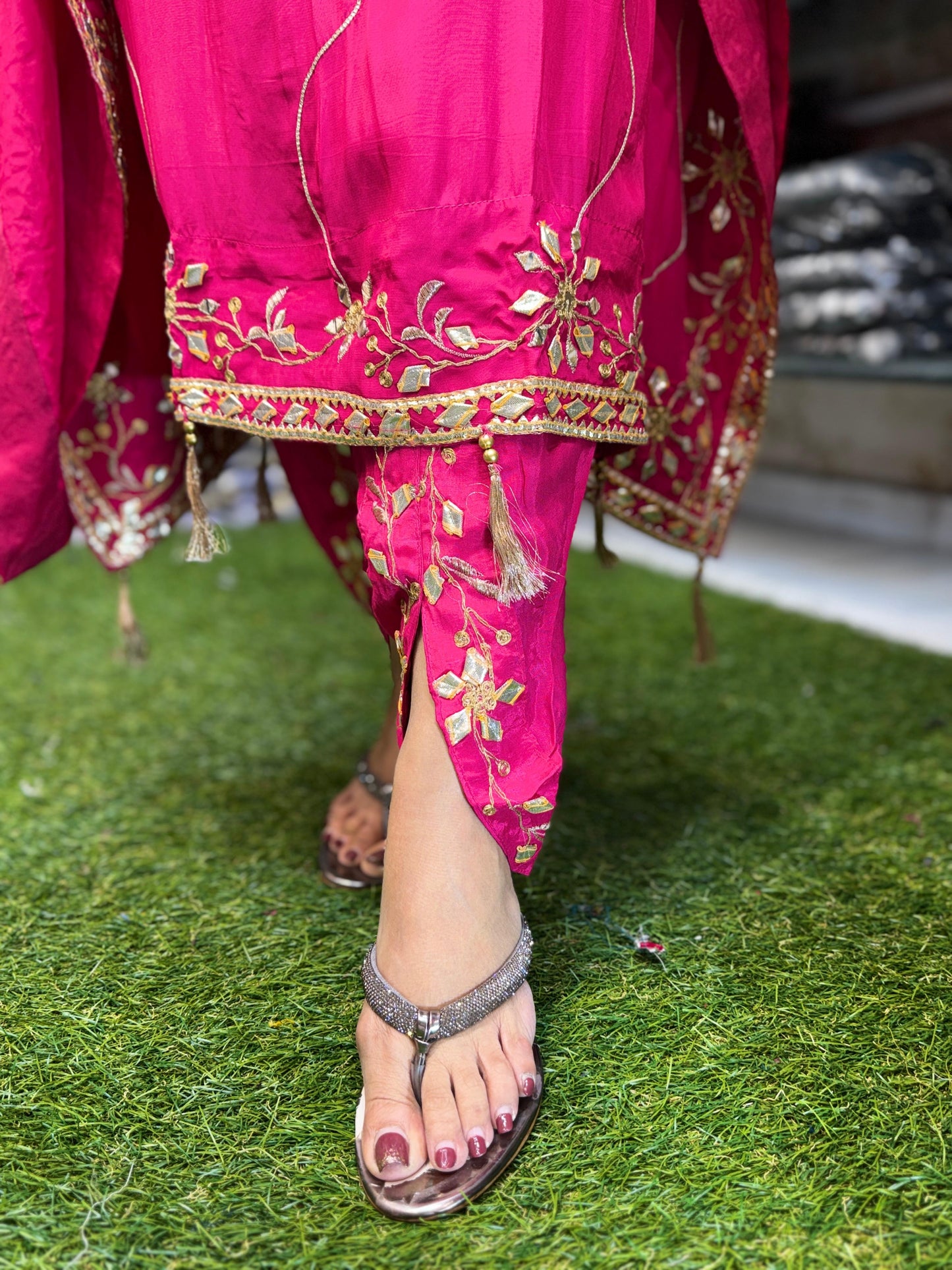 Crep Kaftan Rani Pink 2pc Set