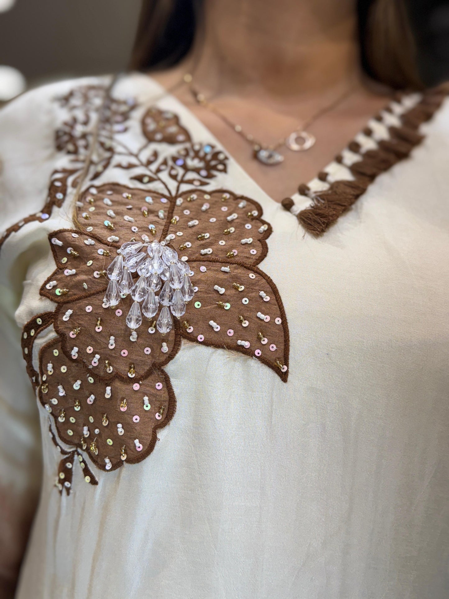 Dola Silk Off White And Brown 2pc Set