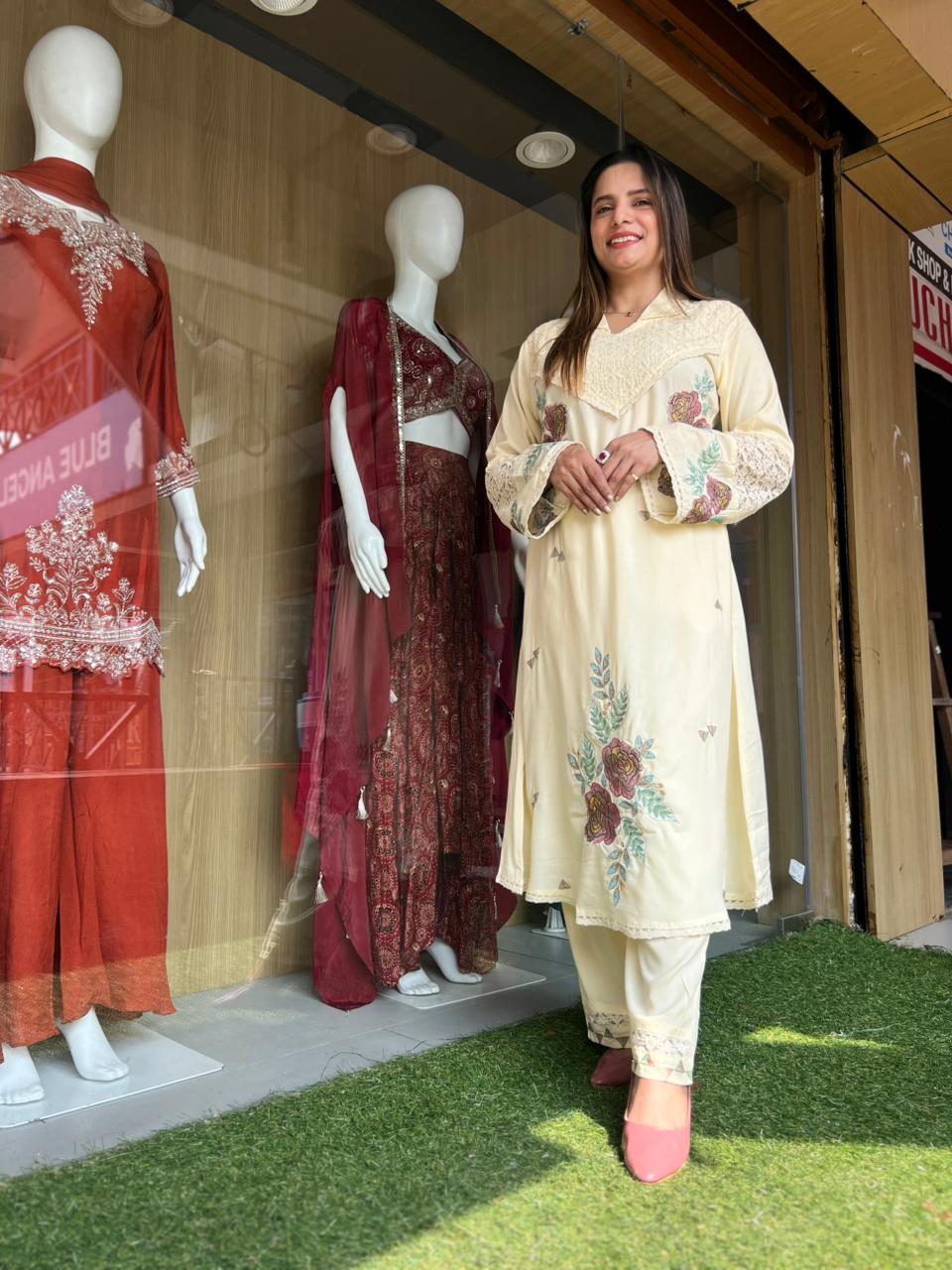 German Rayon Off White 2pc Set