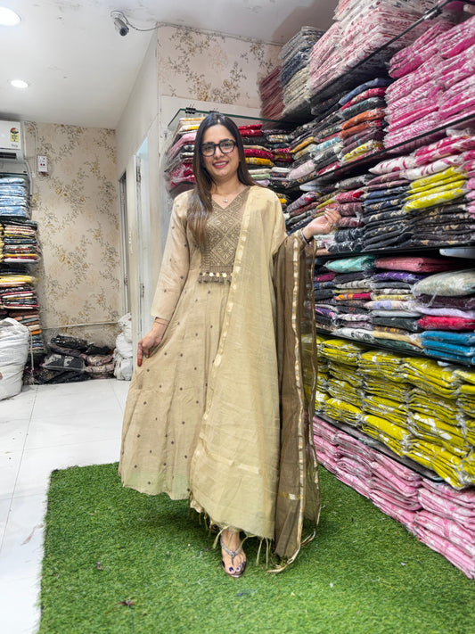 Pure Banaras Mull Chanderi Shoulder Anarkali Beige 3pc Set