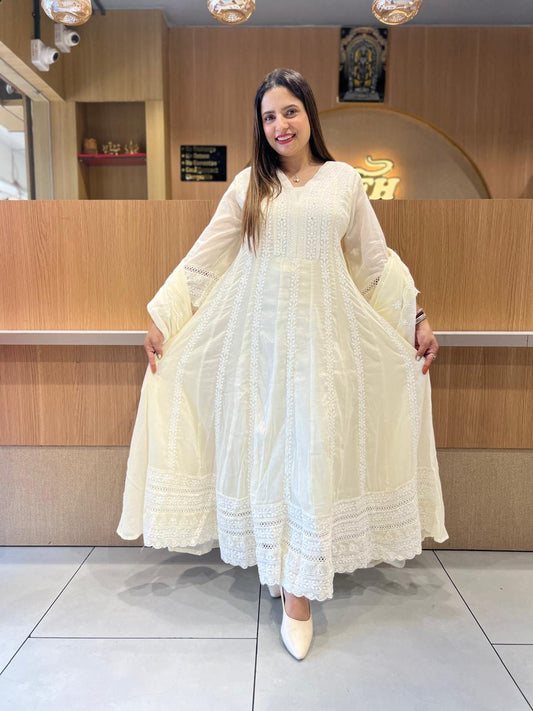 Pure Mull Cotton Off White Shoulder Anarkali 3pc Set