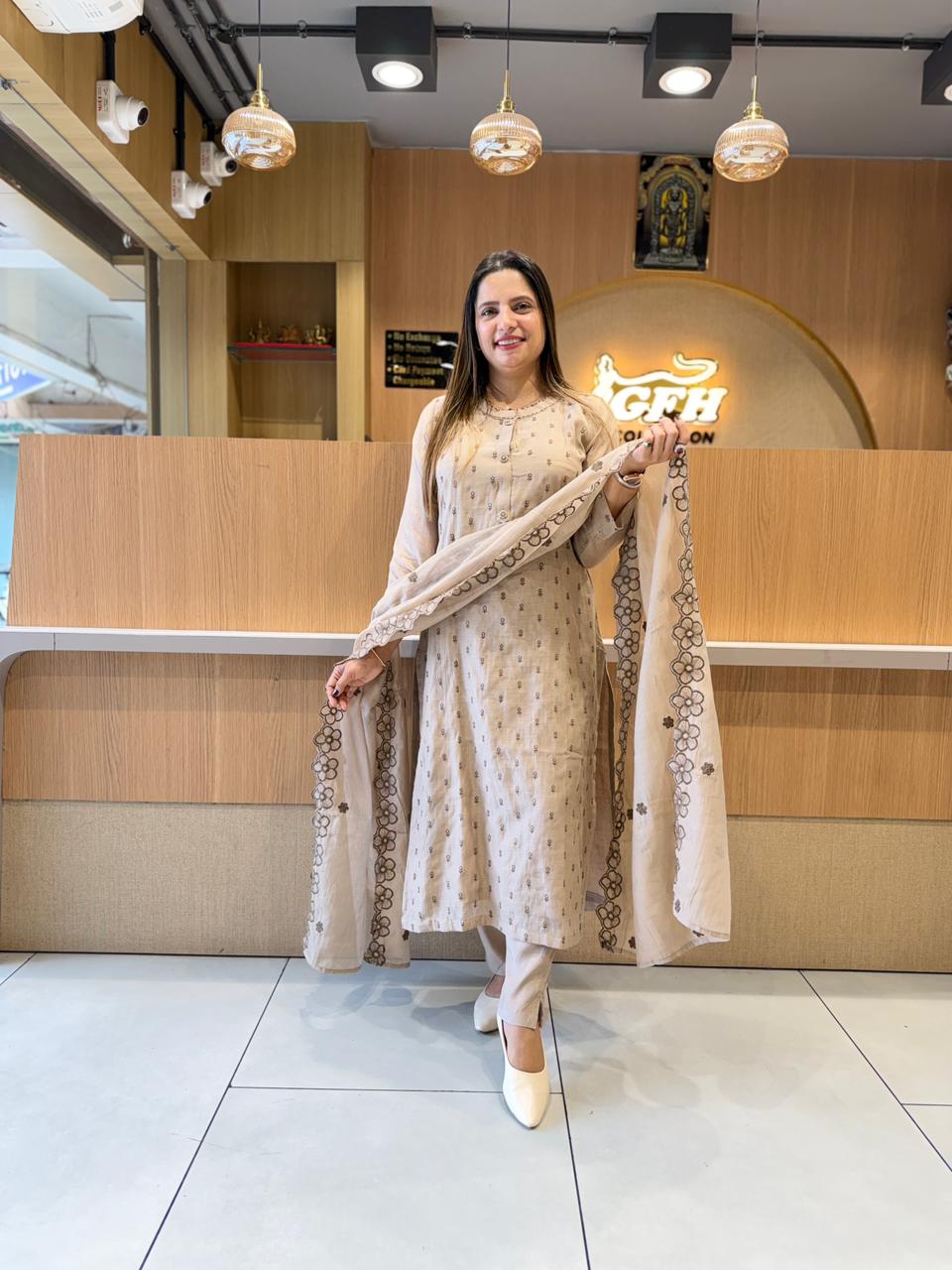 Pure Banaras Mull Chanderi Dusty Off White 3pc Set