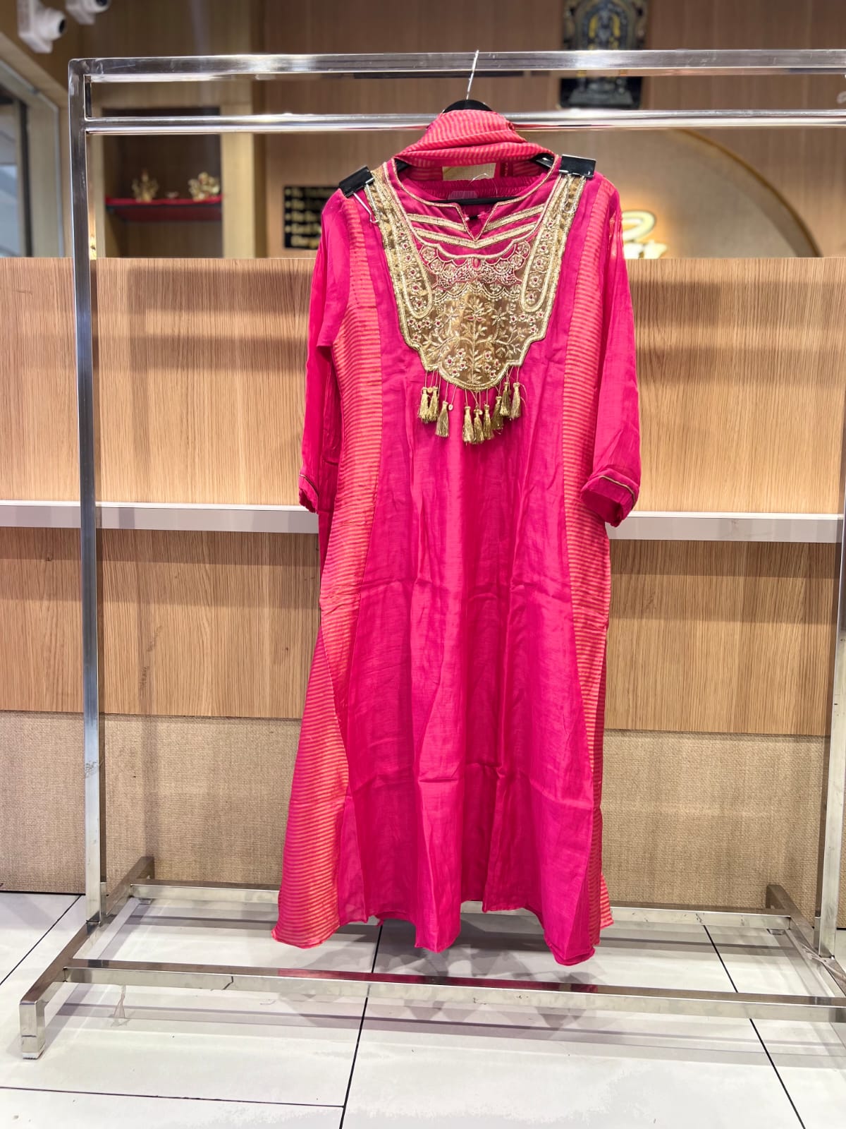 Pure Banaras Mull Chanderi Rani Pink 3pc Set