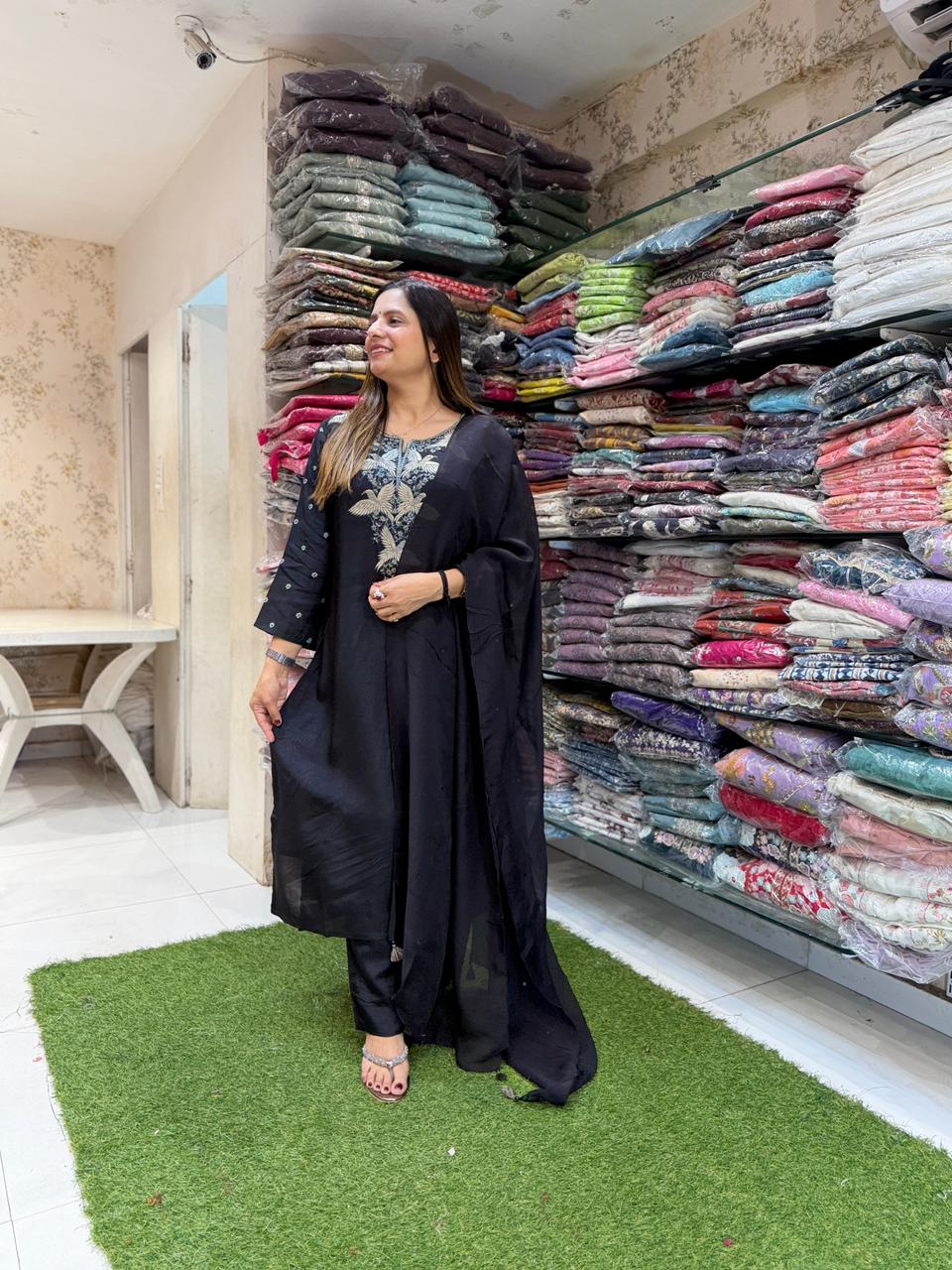 Pure Dola Silk Black 3 pc set