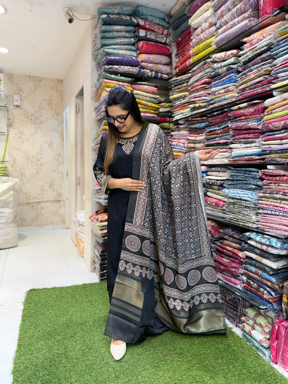 Pure Gaji Silk Black 3pc Set