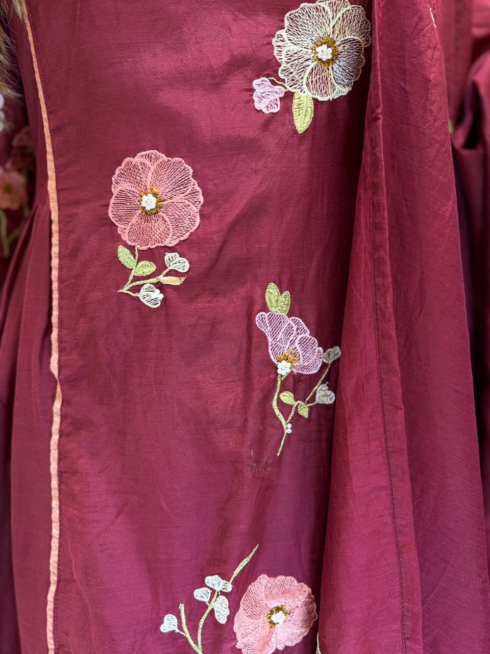 Pure Banaras Mull Chanderi Maroon 3pc Set