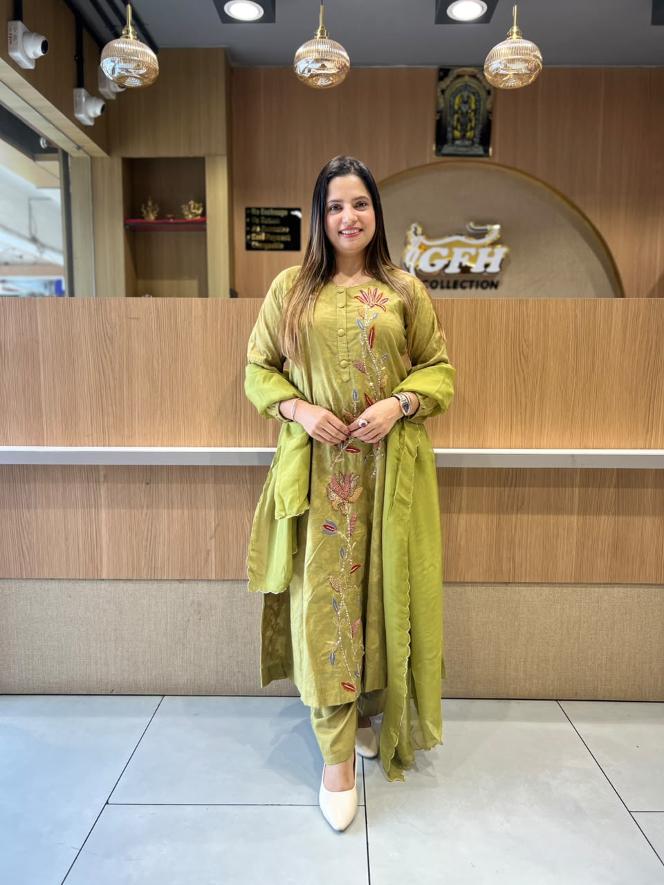 Pure Banarasi Mull Chanderi A-line Mehandi Green Color
