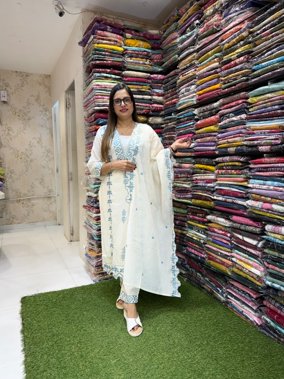 Pure Cora Cotton Off White And Aqua Blue 3pc Set