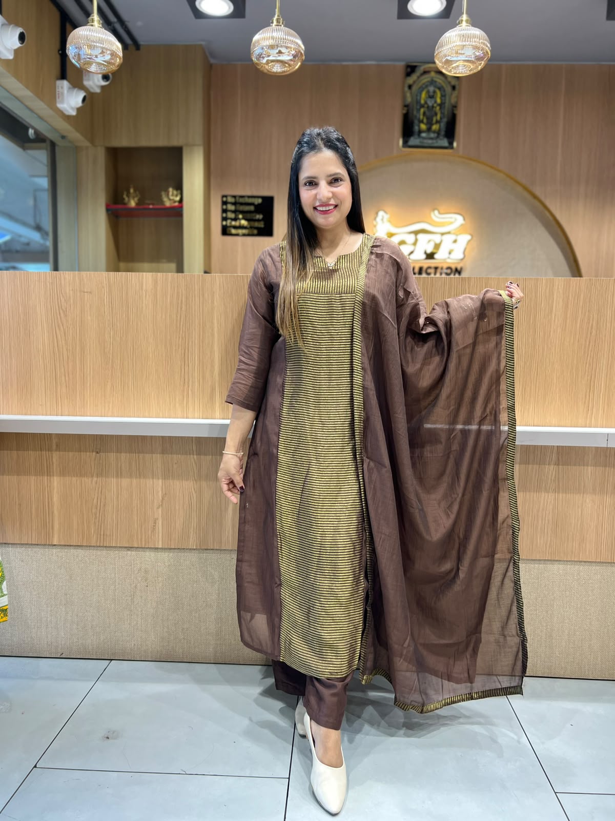 Pure Banaras Mull Chanderi Braun 3pc Set
