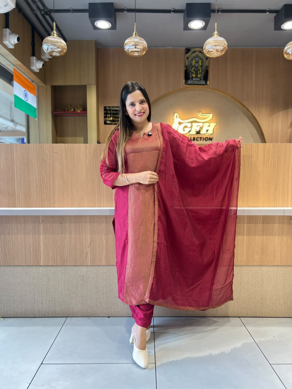 Pure Banaras Mull Chanderi Maroon 3pc Set