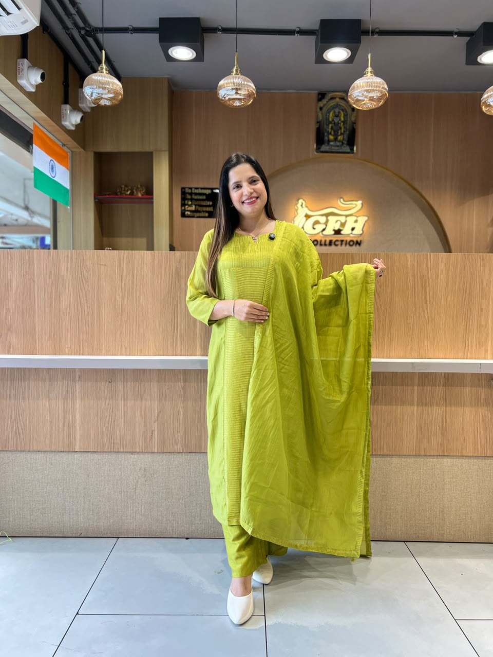 Pure Banaras Mull Chanderi Green 3pc Set